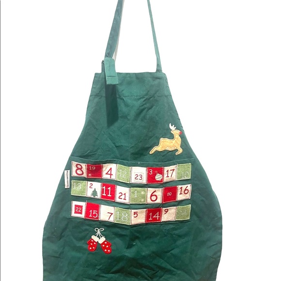 WILLIAMS SONOMA NWOT Christmas Advent Calendar Kids Apron - Picture 1 of 5